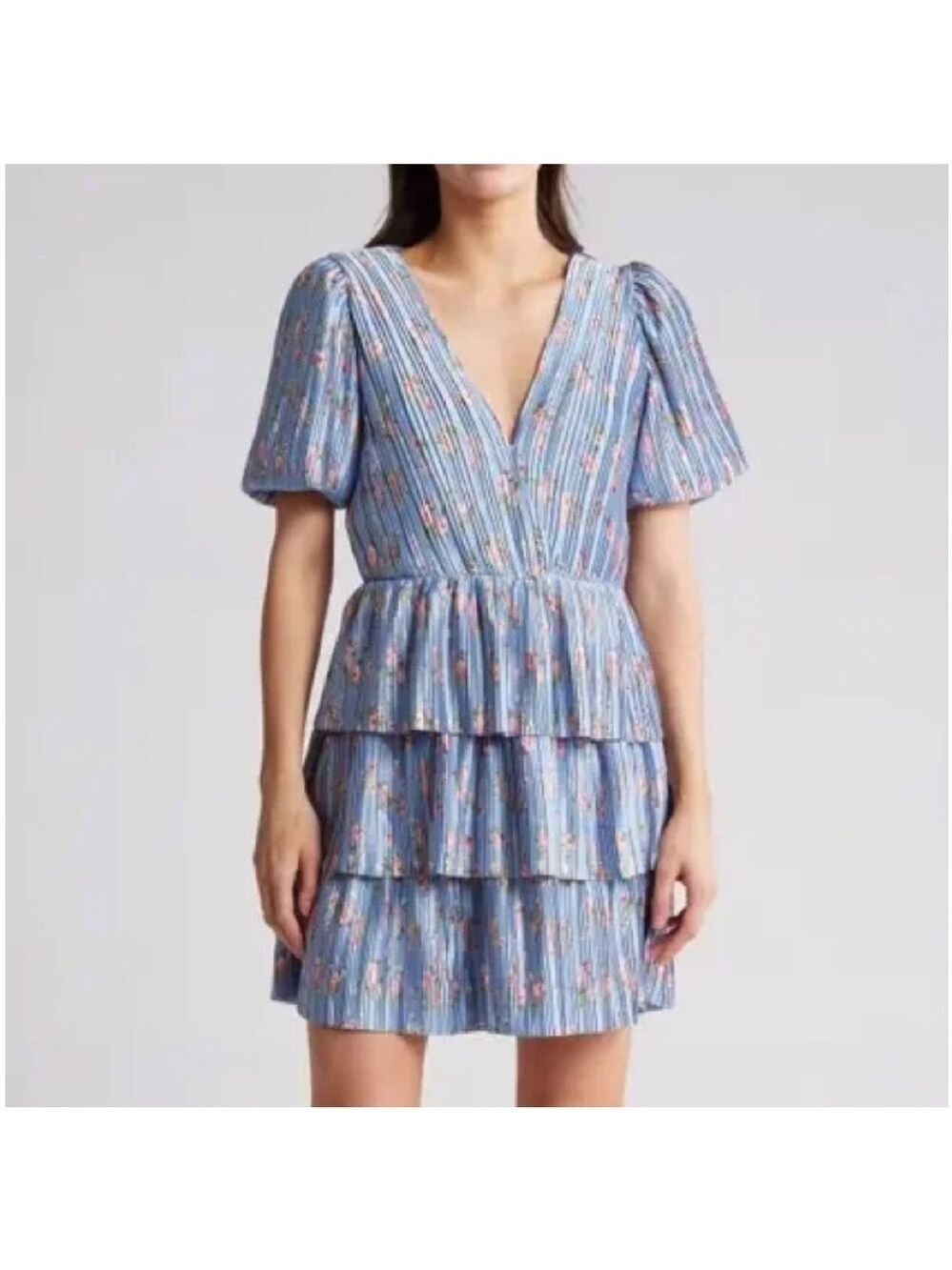 WAYF floral puffed sleeved minidress size medium light blue accordion pleats